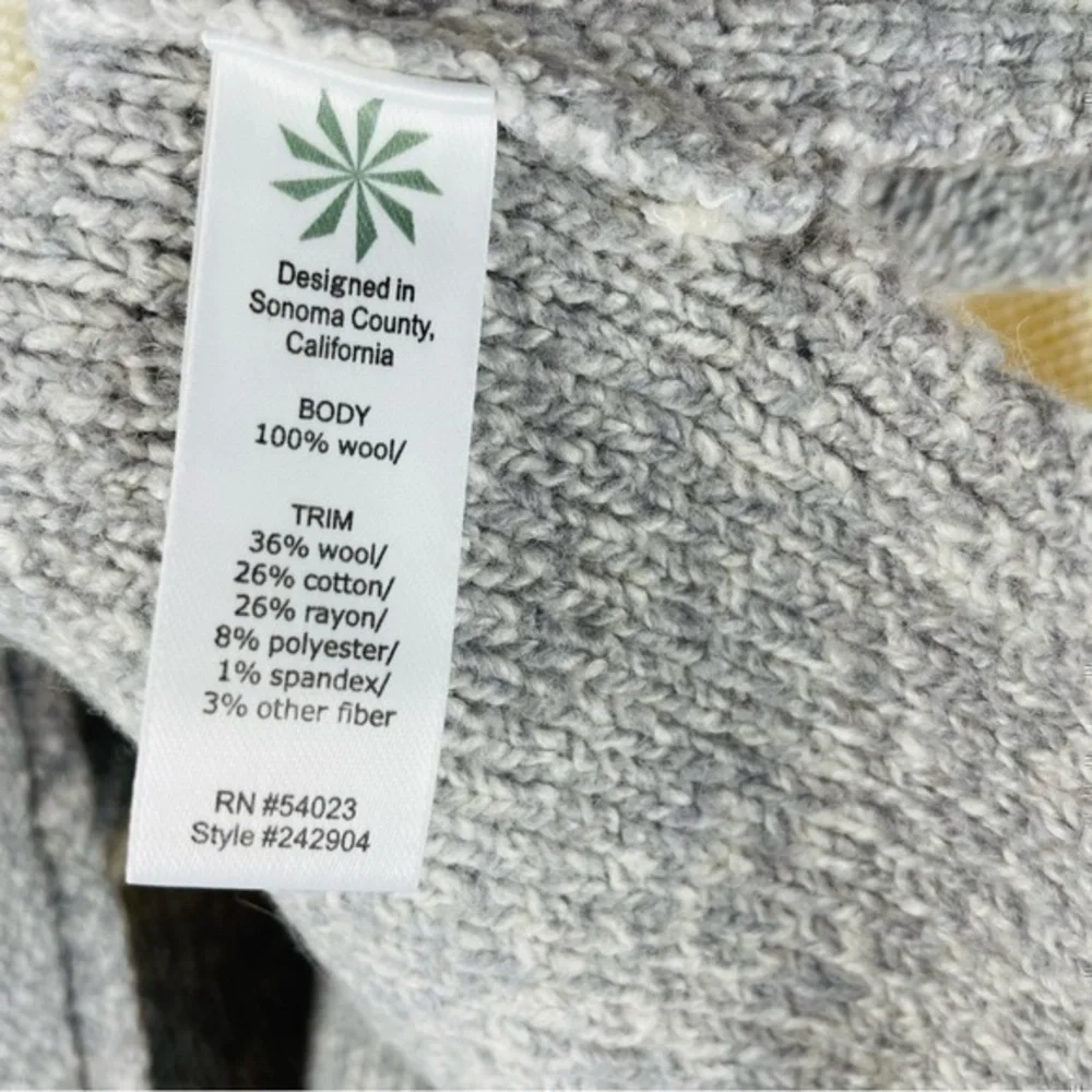 Athleta Brindle Borderdove Women Sweater NWT - Small | Cream Gray